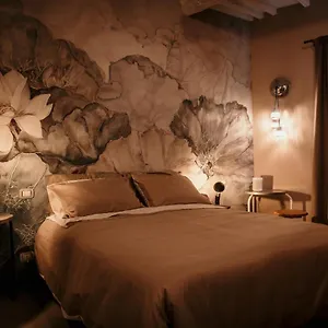 https://bb-la-castellina.it-tuscanyhotel.com